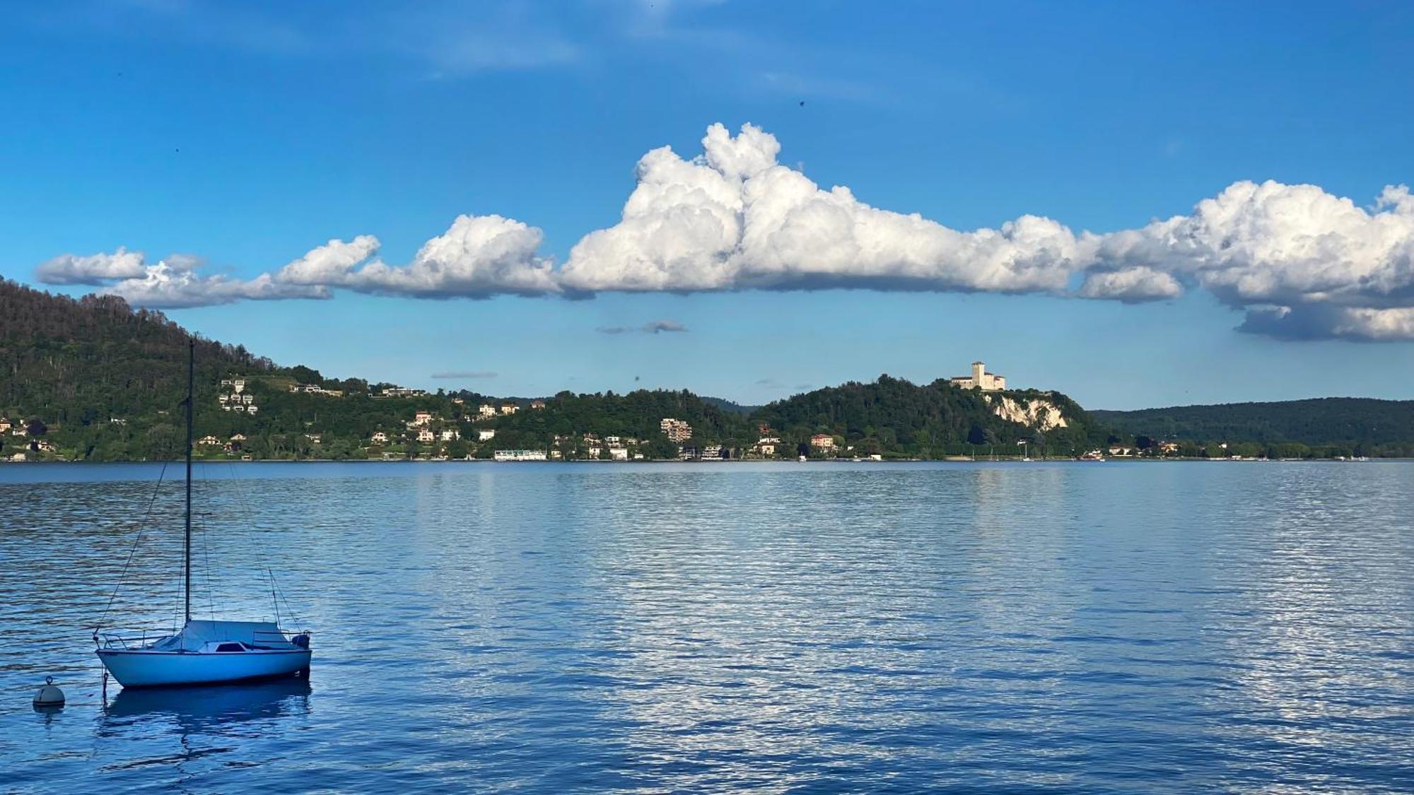 Fwl Romance On The Lake - Panorama Arona Eksteriør billede
